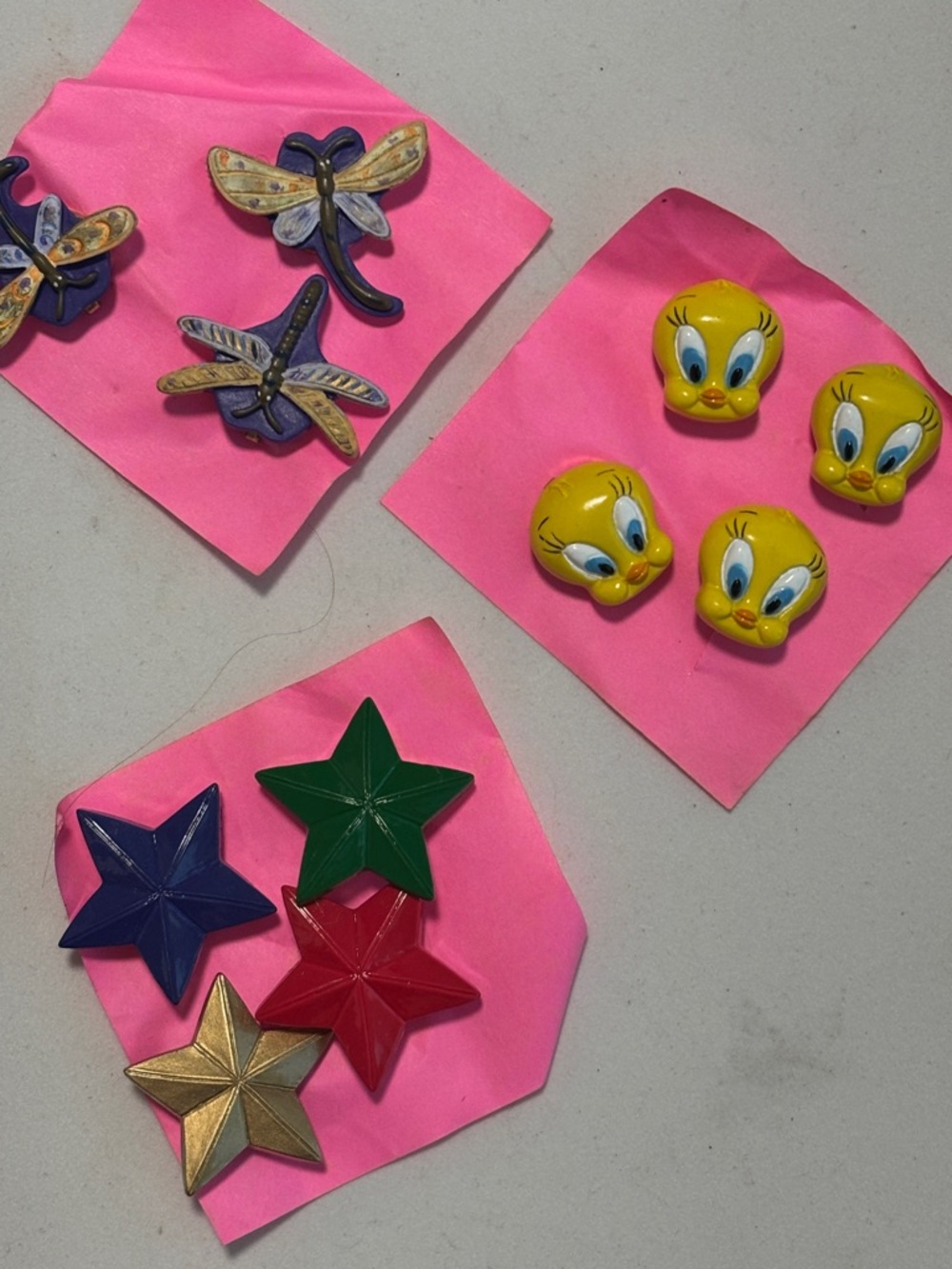 Quacker Factory Yellow Tweety Face and Multicolor Star & Dragonfly button covers